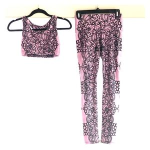 Super cute matching yoga set. Eco friendly! ♻️